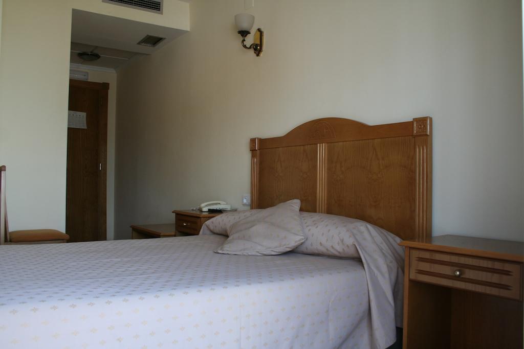 Hotel Austria 76 Sagunto 객실 사진
